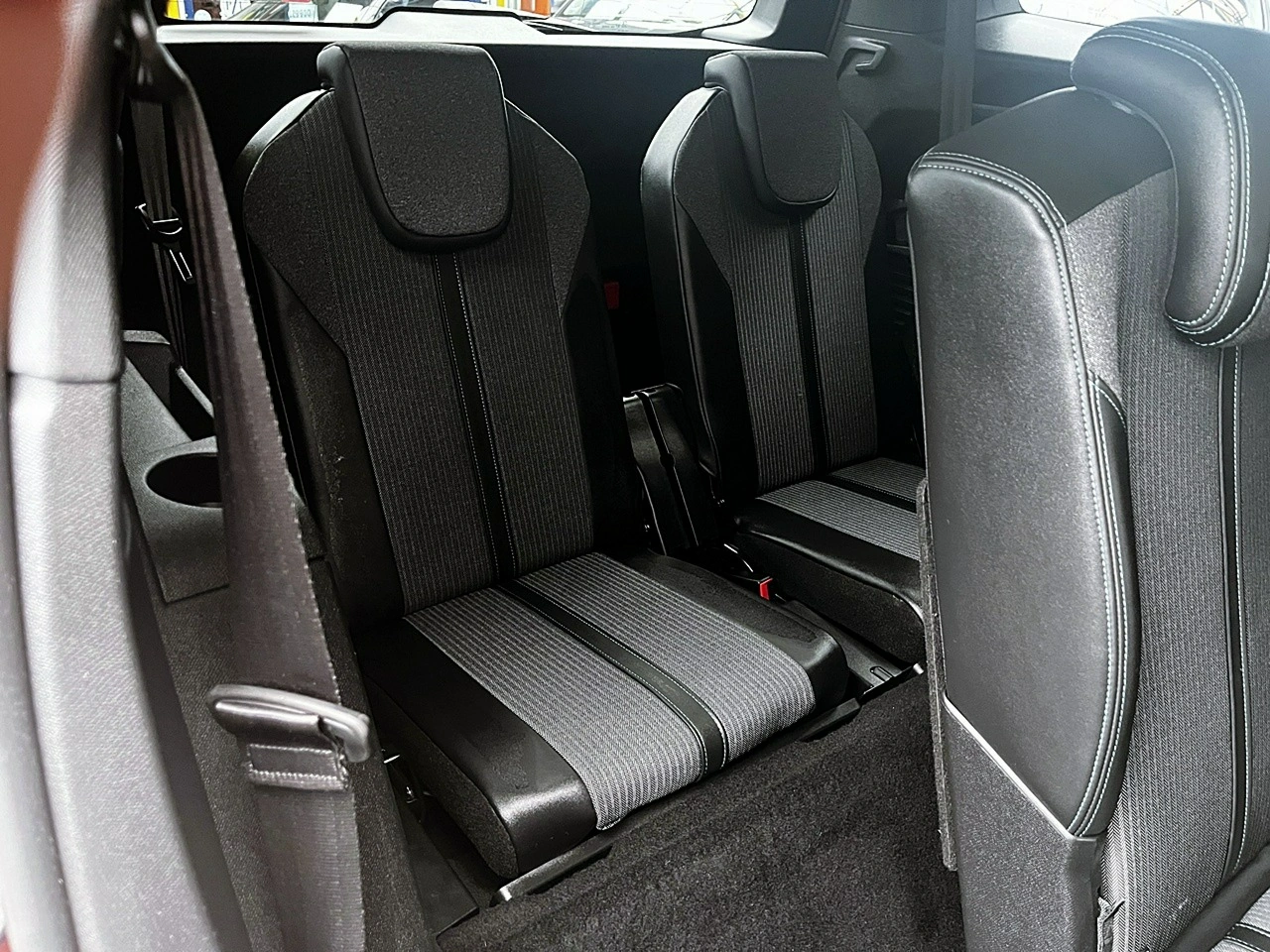 Peugeot 5008 - Zdjęcie 17