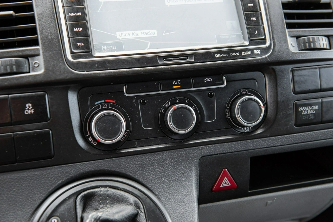 Volkswagen Transporter - Zdjęcie 16