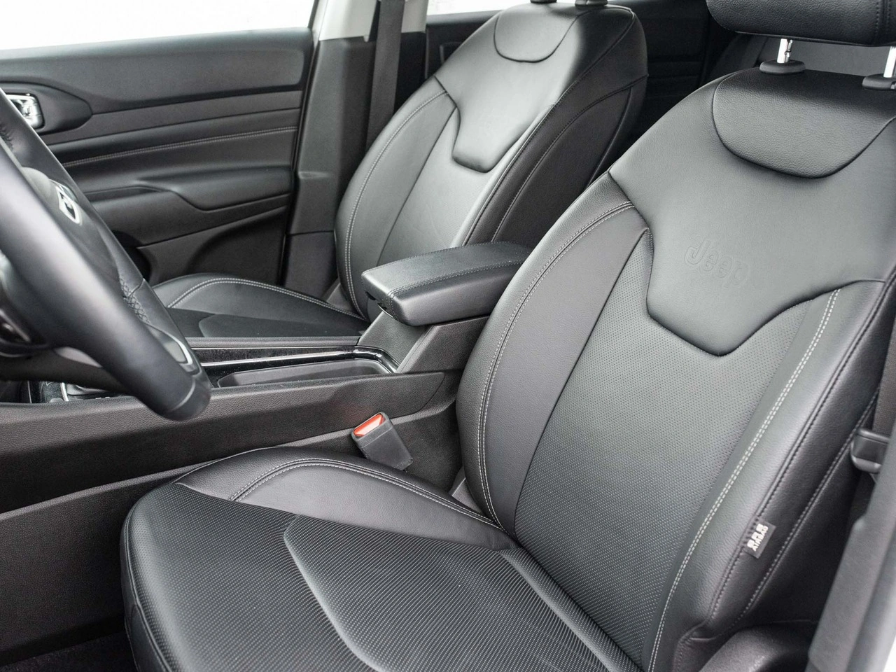 Jeep Compass - Zdjęcie 11