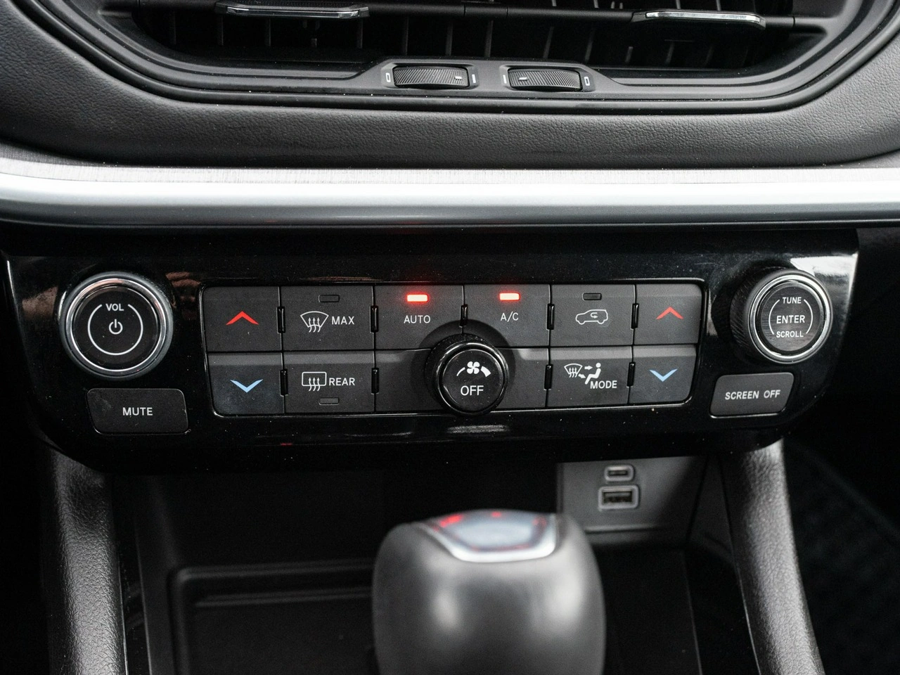 Jeep Compass - Zdjęcie 16