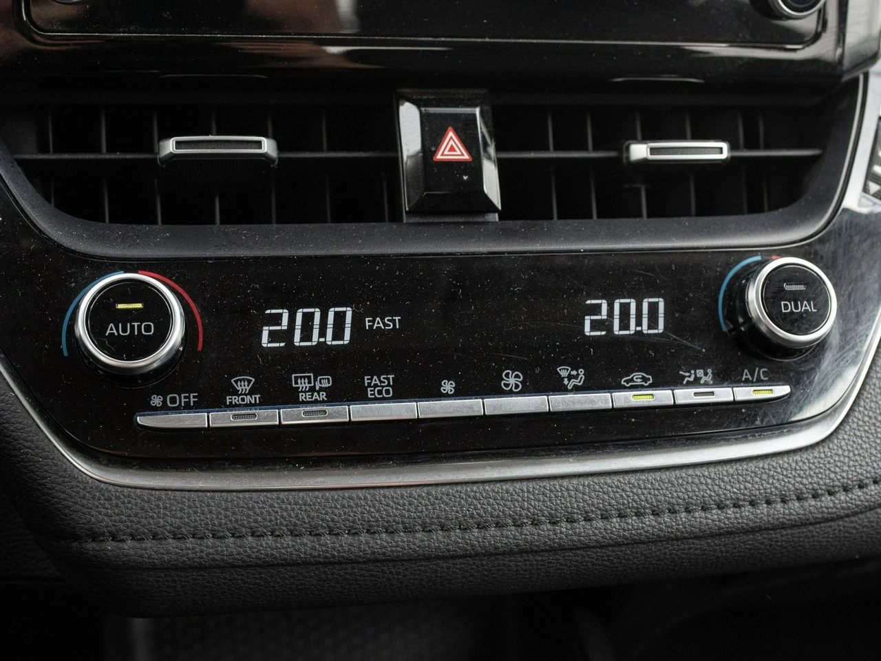 Toyota Corolla - Zdjęcie 15