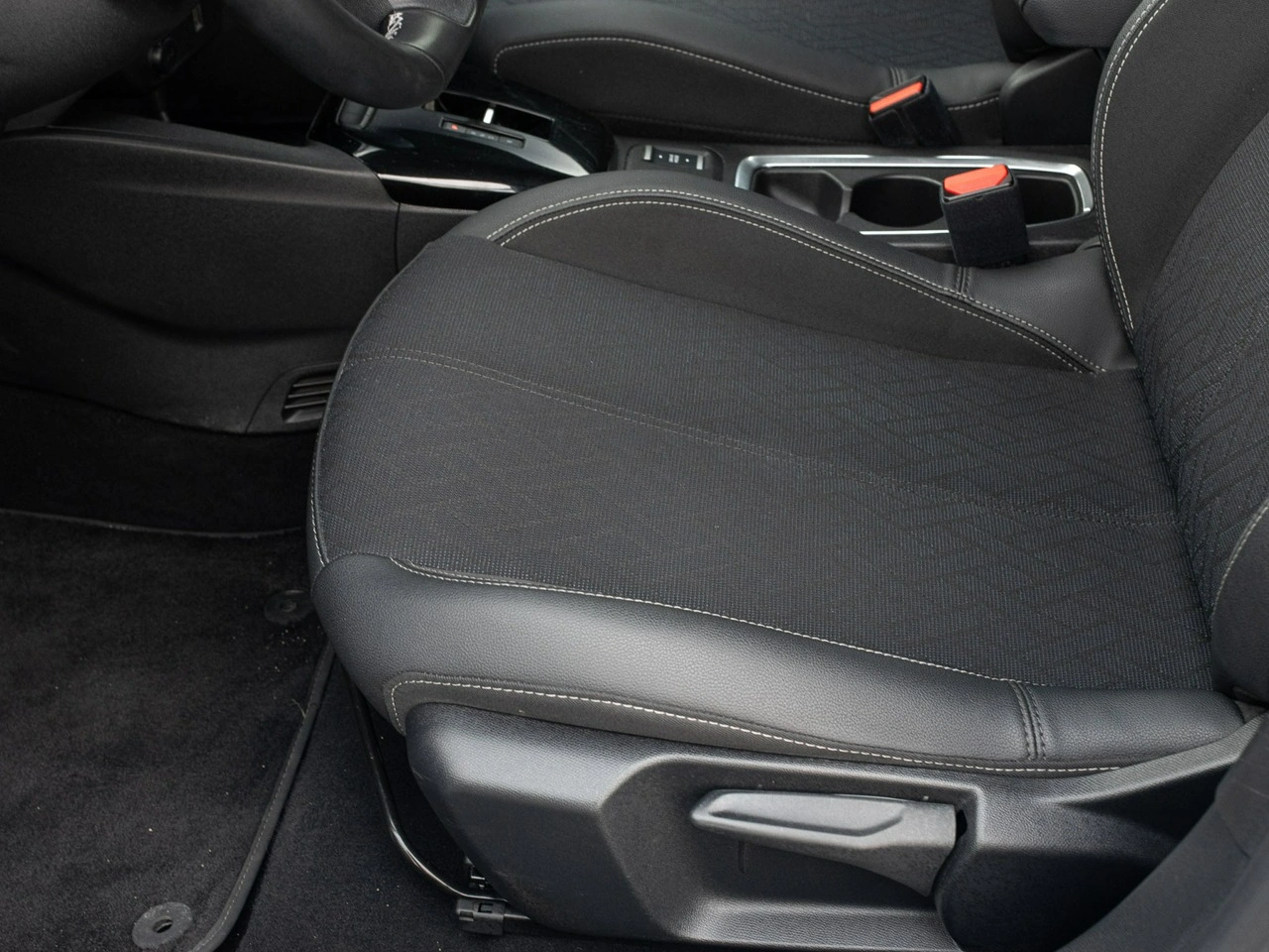 Opel Corsa - Zdjęcie 10