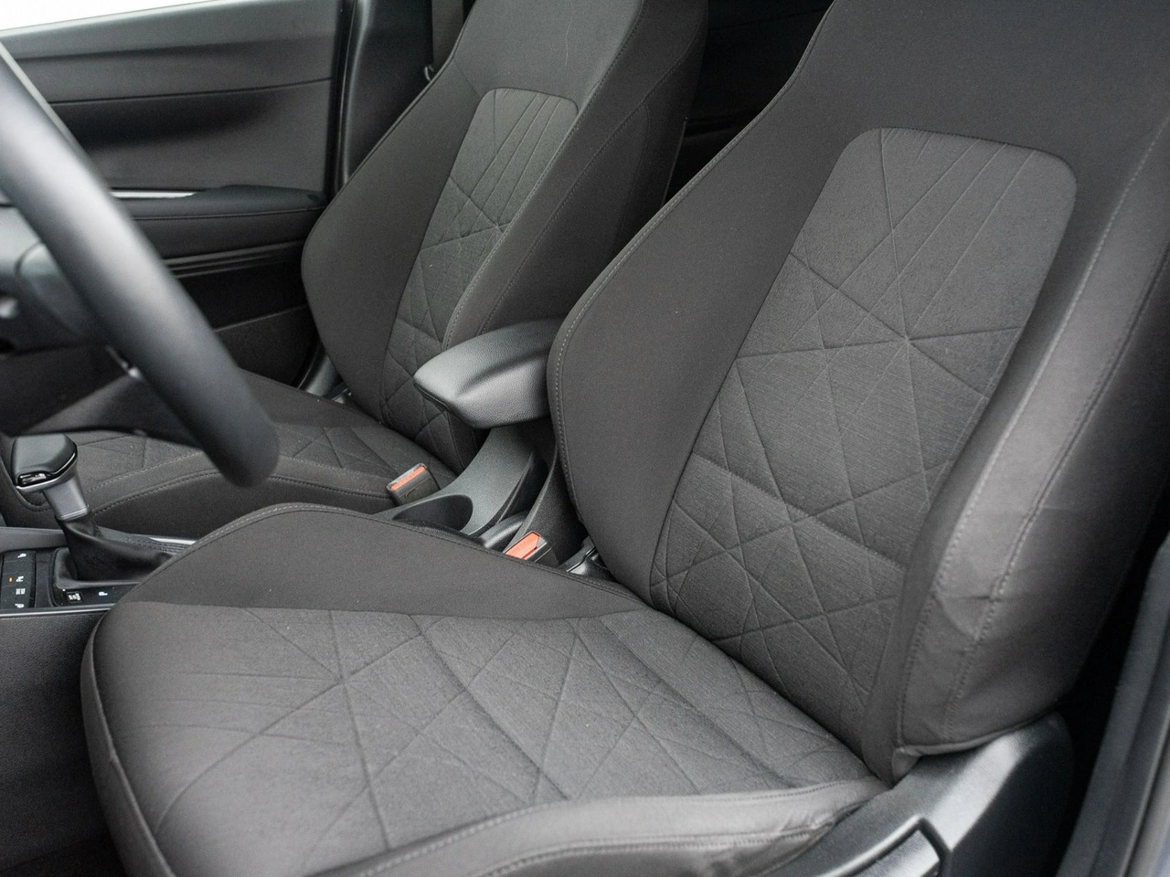 Hyundai Bayon - Zdjęcie 11