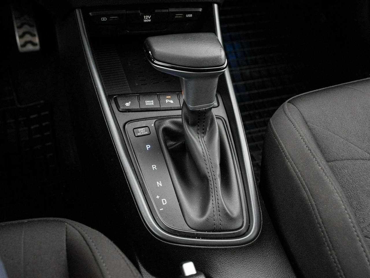 Hyundai Bayon - Zdjęcie 15