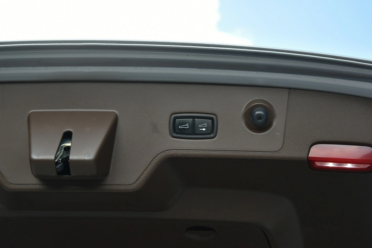 Porsche Panamera - Zdjęcie 25