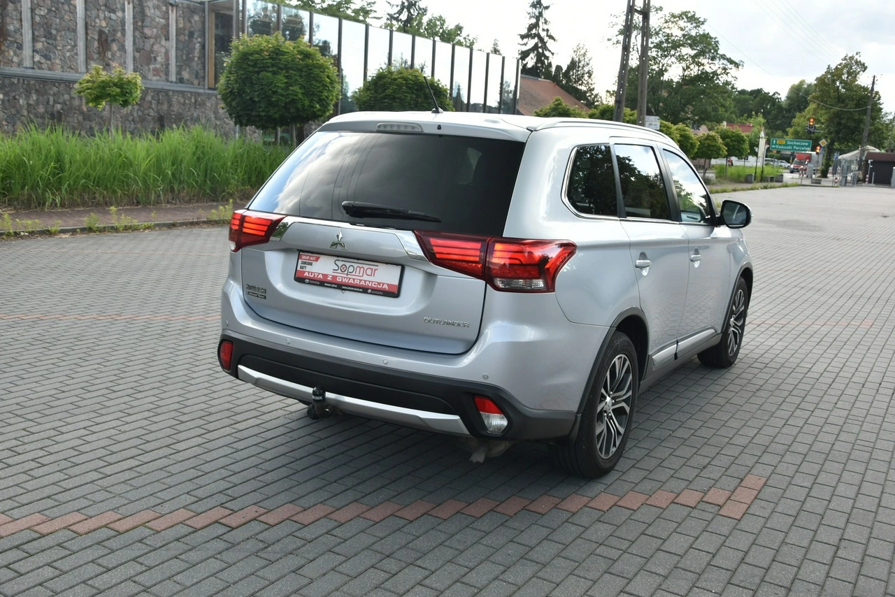 Mitsubishi Outlander - Zdjęcie 20