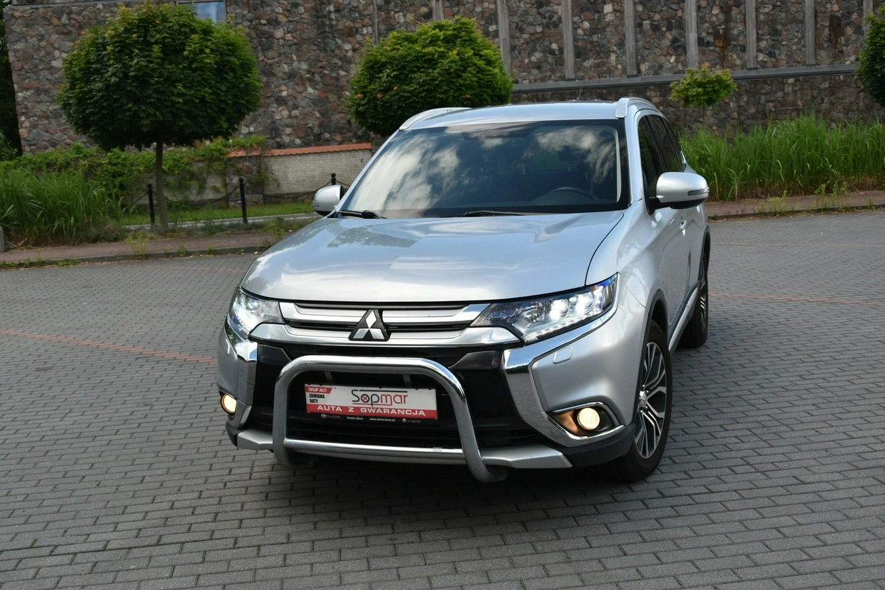 Mitsubishi Outlander - Zdjęcie 23