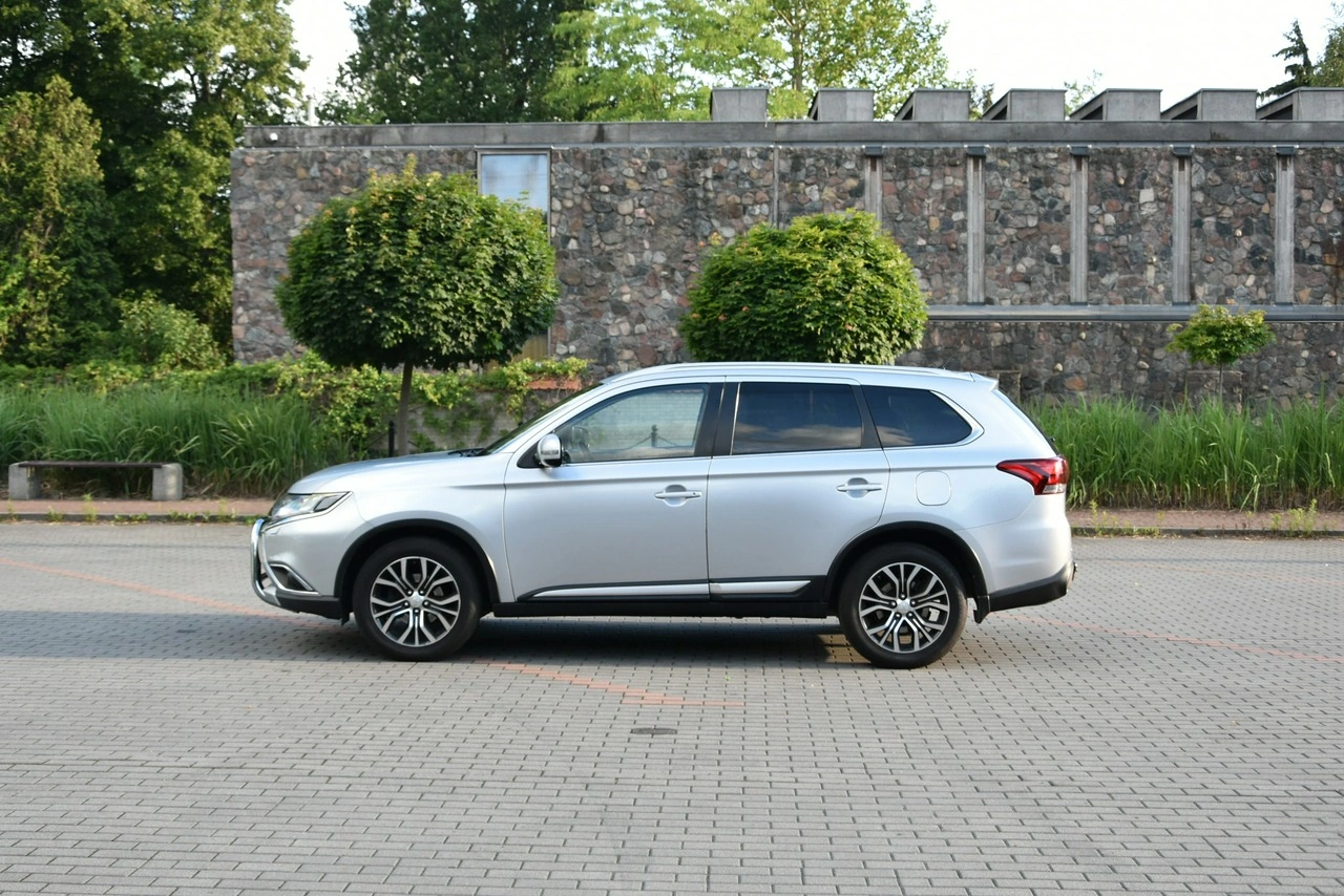 Mitsubishi Outlander - Zdjęcie 3