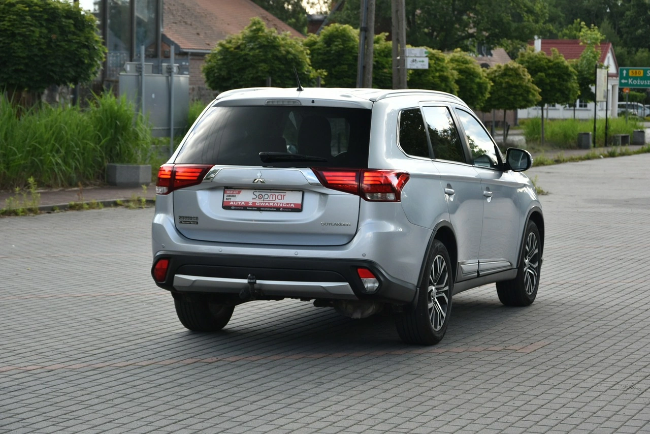 Mitsubishi Outlander - Zdjęcie 6