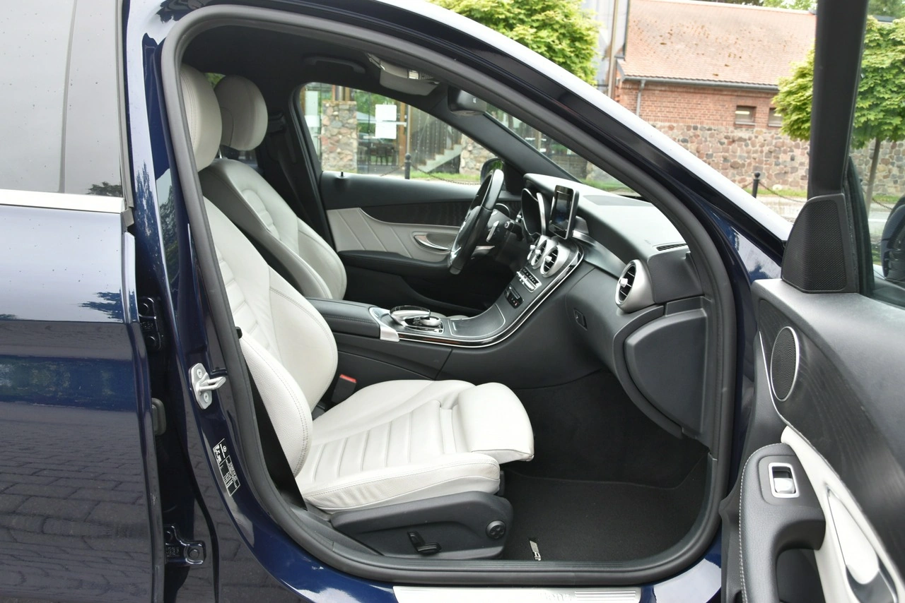Mercedes C 220 - Zdjęcie 12