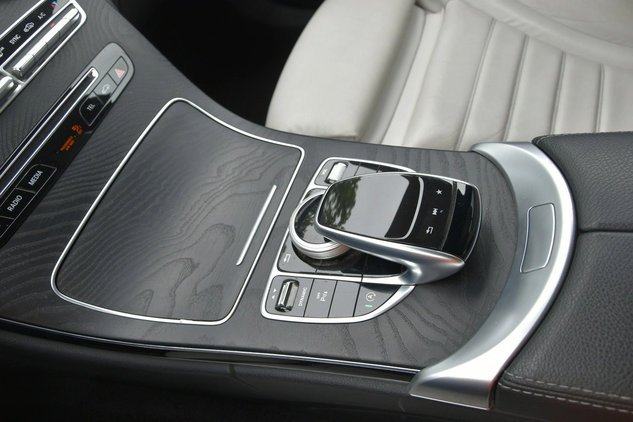 Mercedes C 220 - Zdjęcie 17