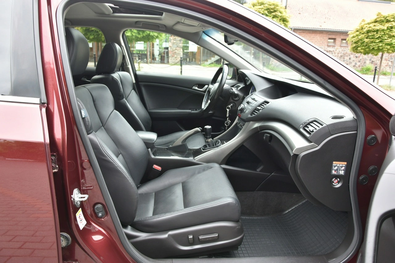 Honda Accord - Zdjęcie 11