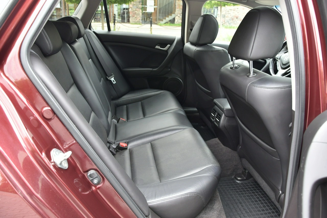 Honda Accord - Zdjęcie 12