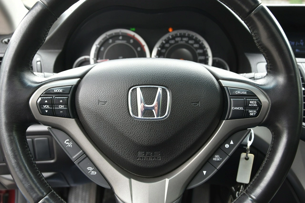 Honda Accord - Zdjęcie 19