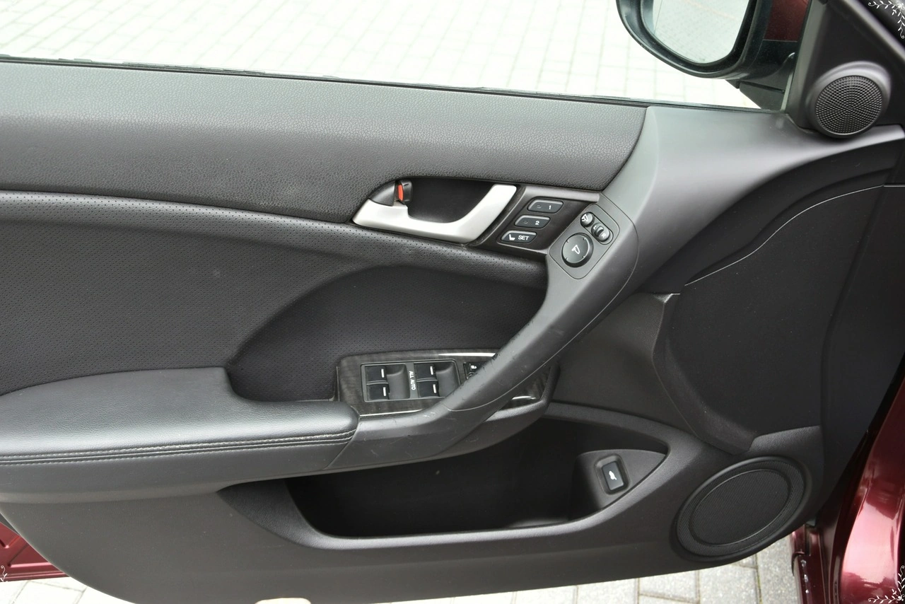 Honda Accord - Zdjęcie 20