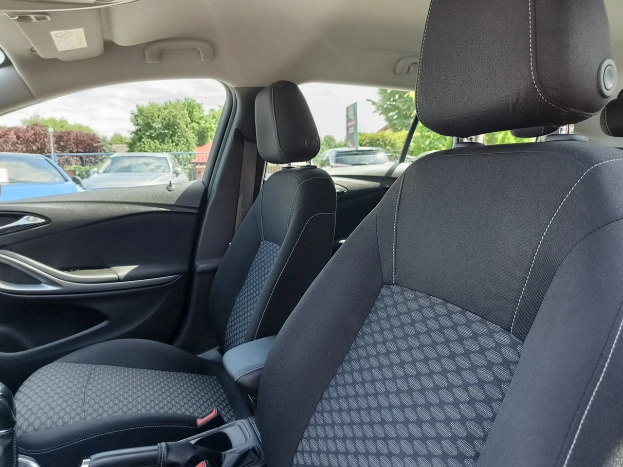 Opel Astra - Zdjęcie 12