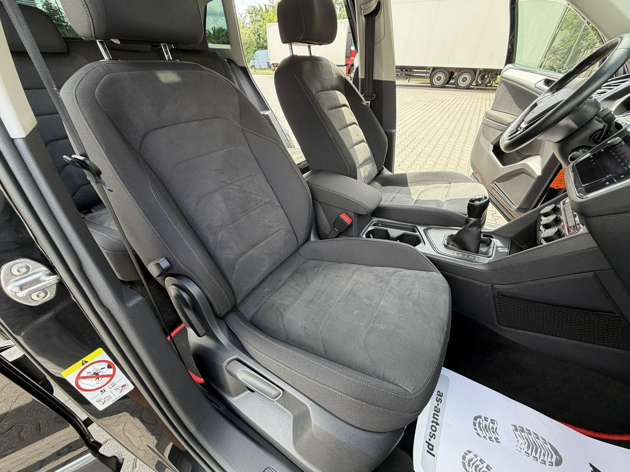 Volkswagen Tiguan - Zdjęcie 64