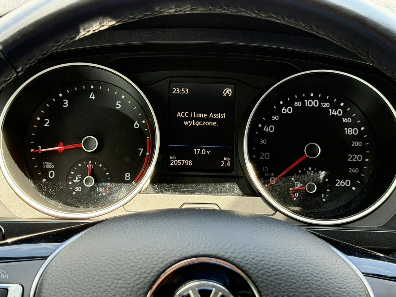 Volkswagen Tiguan - Zdjęcie 8