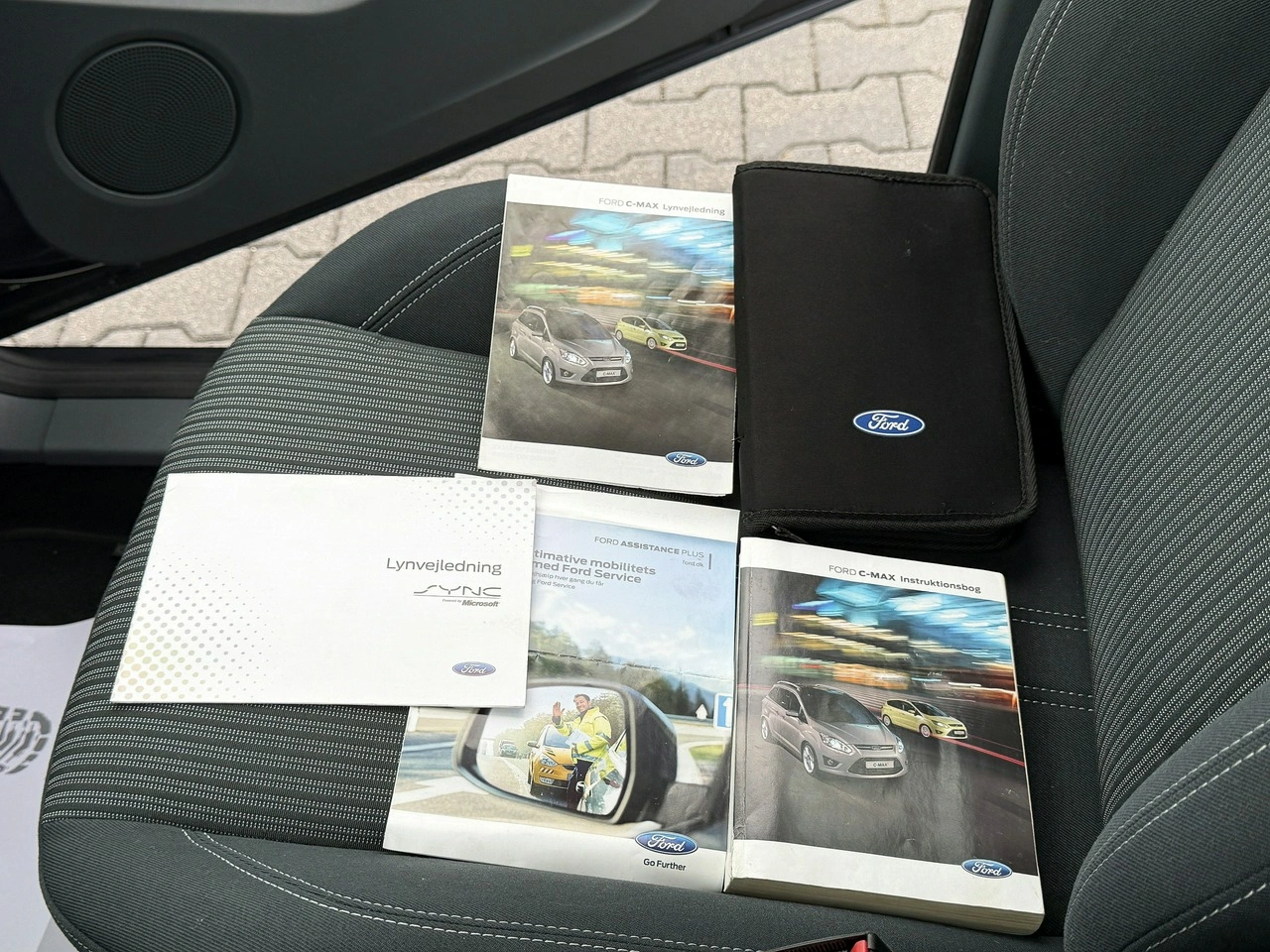 Ford C-MAX - Zdjęcie 9