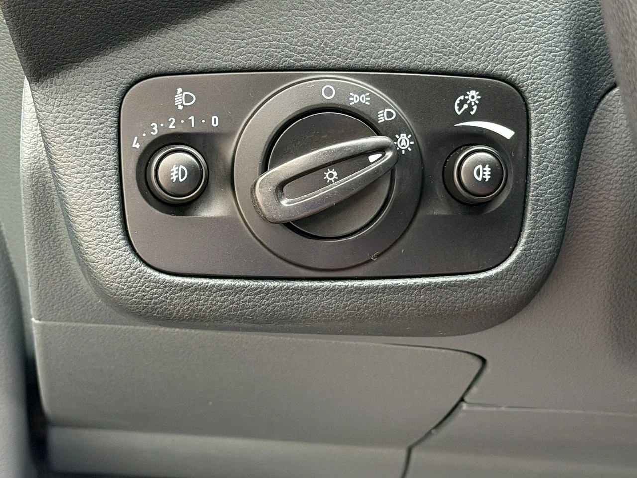 Ford C-MAX - Zdjęcie 12