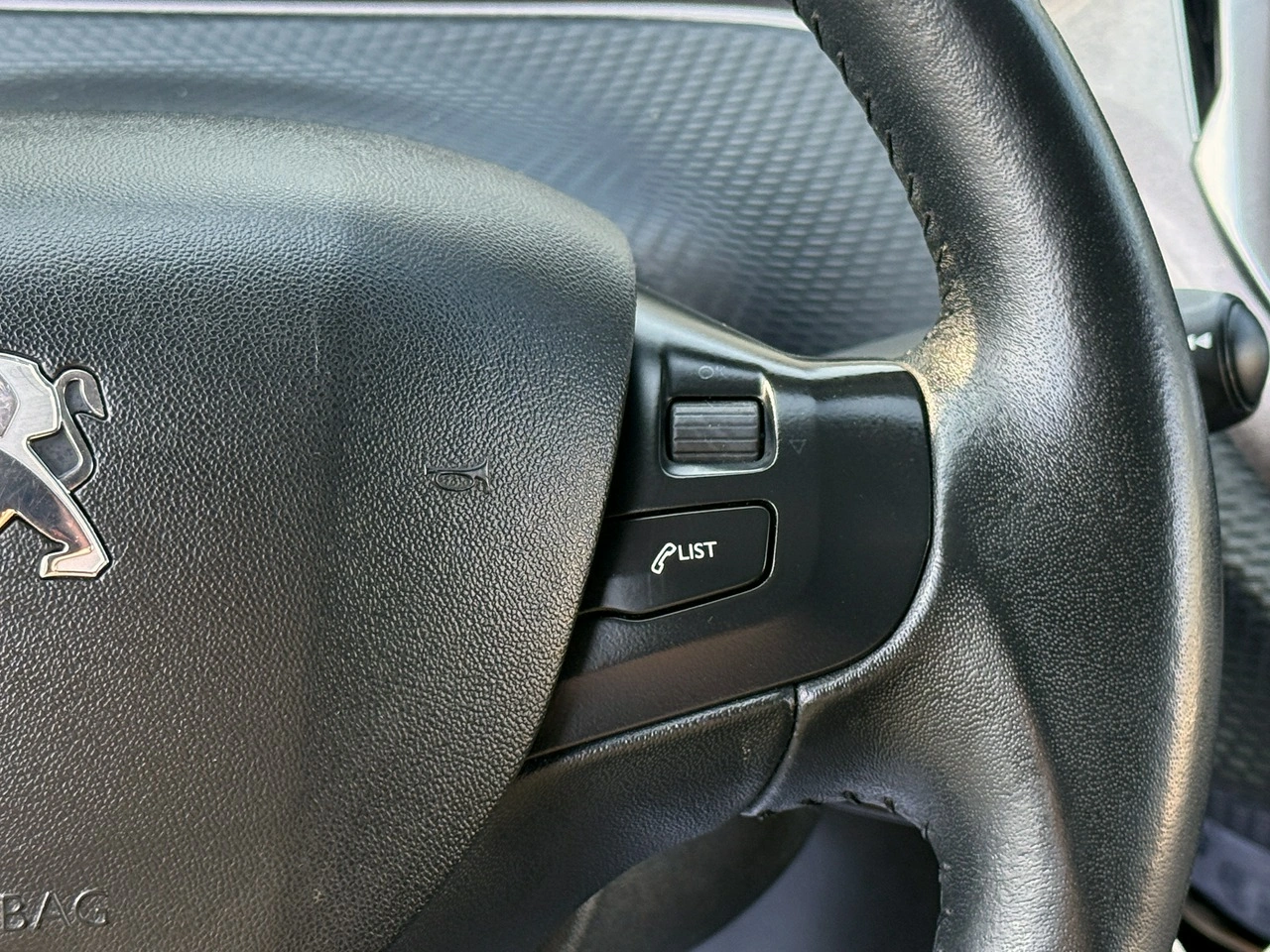 Peugeot 2008 - Zdjęcie 15