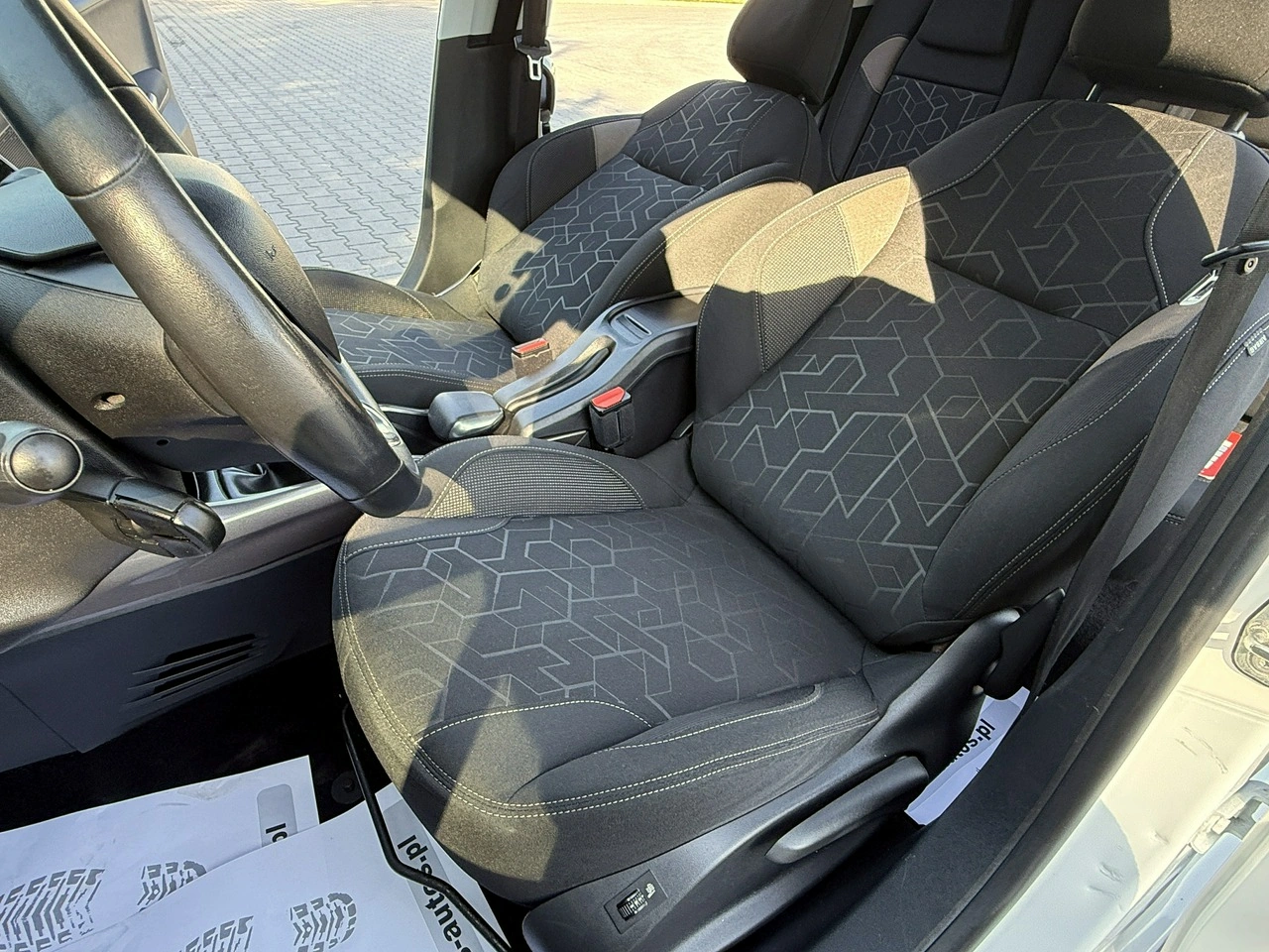 Peugeot 2008 - Zdjęcie 18