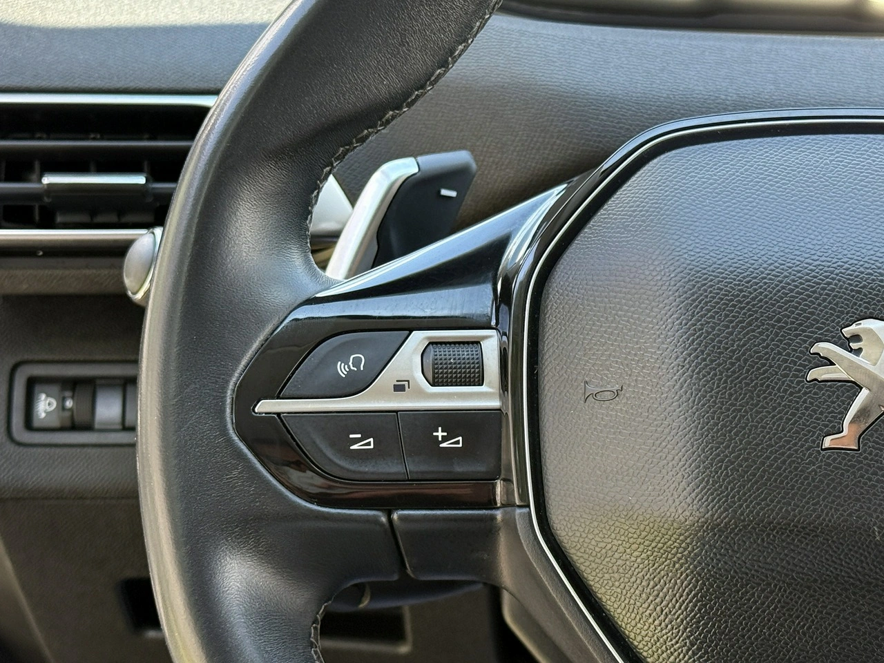 Peugeot 3008 - Zdjęcie 16