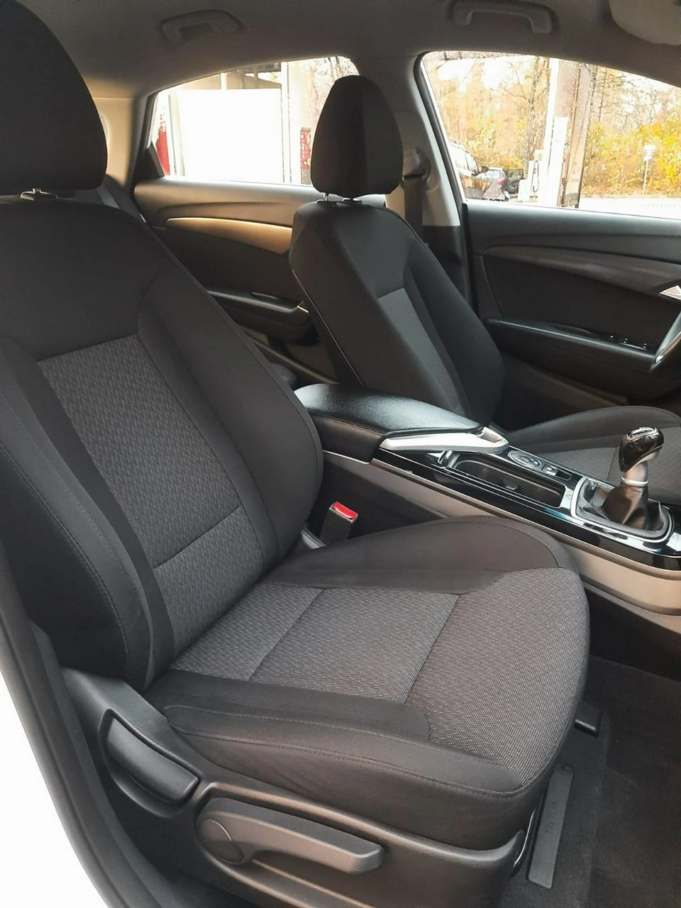 Hyundai i40 - Zdjęcie 24