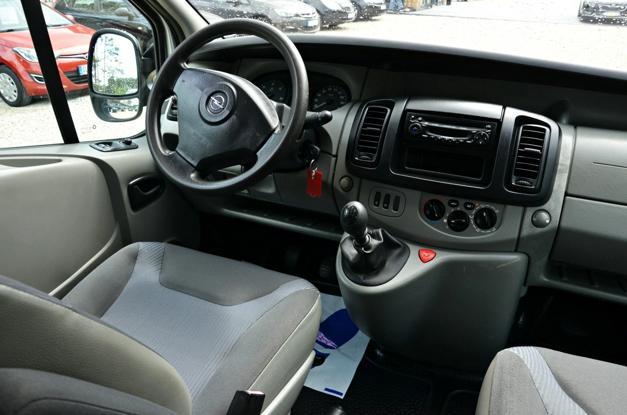 Opel Vivaro - Zdjęcie 32