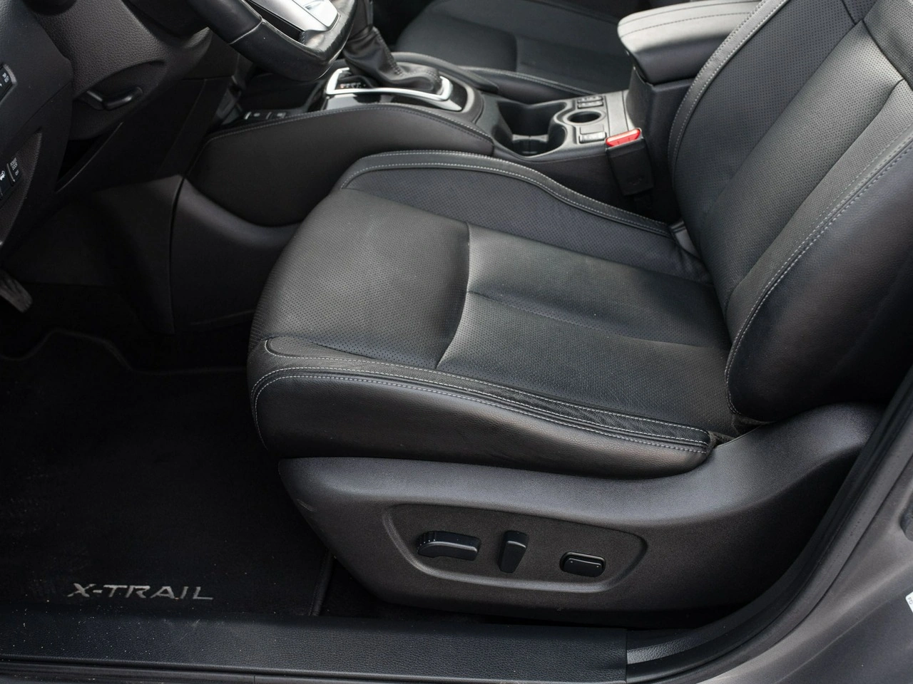 Nissan X-Trail - Zdjęcie 10