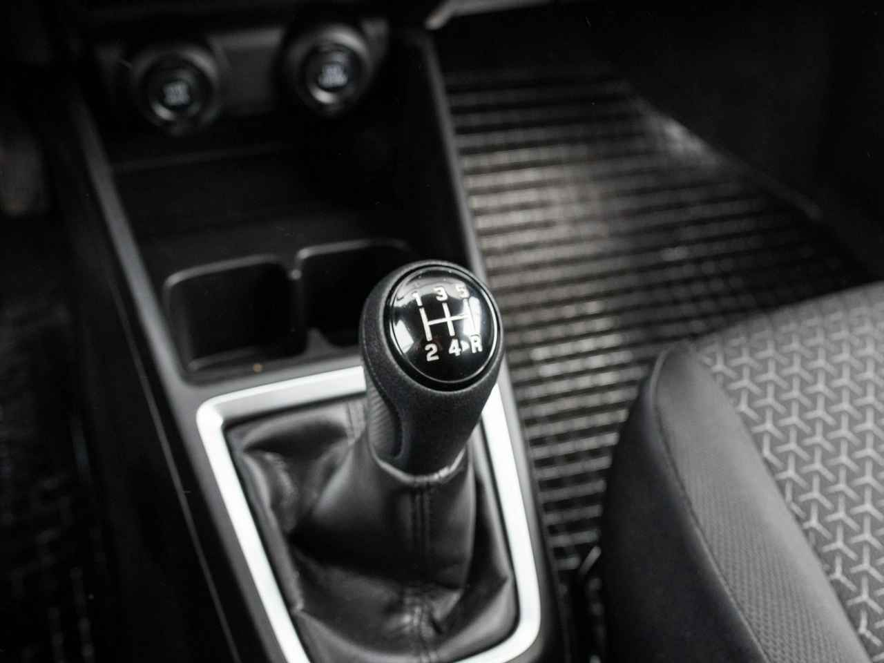 Suzuki Swift - Zdjęcie 15