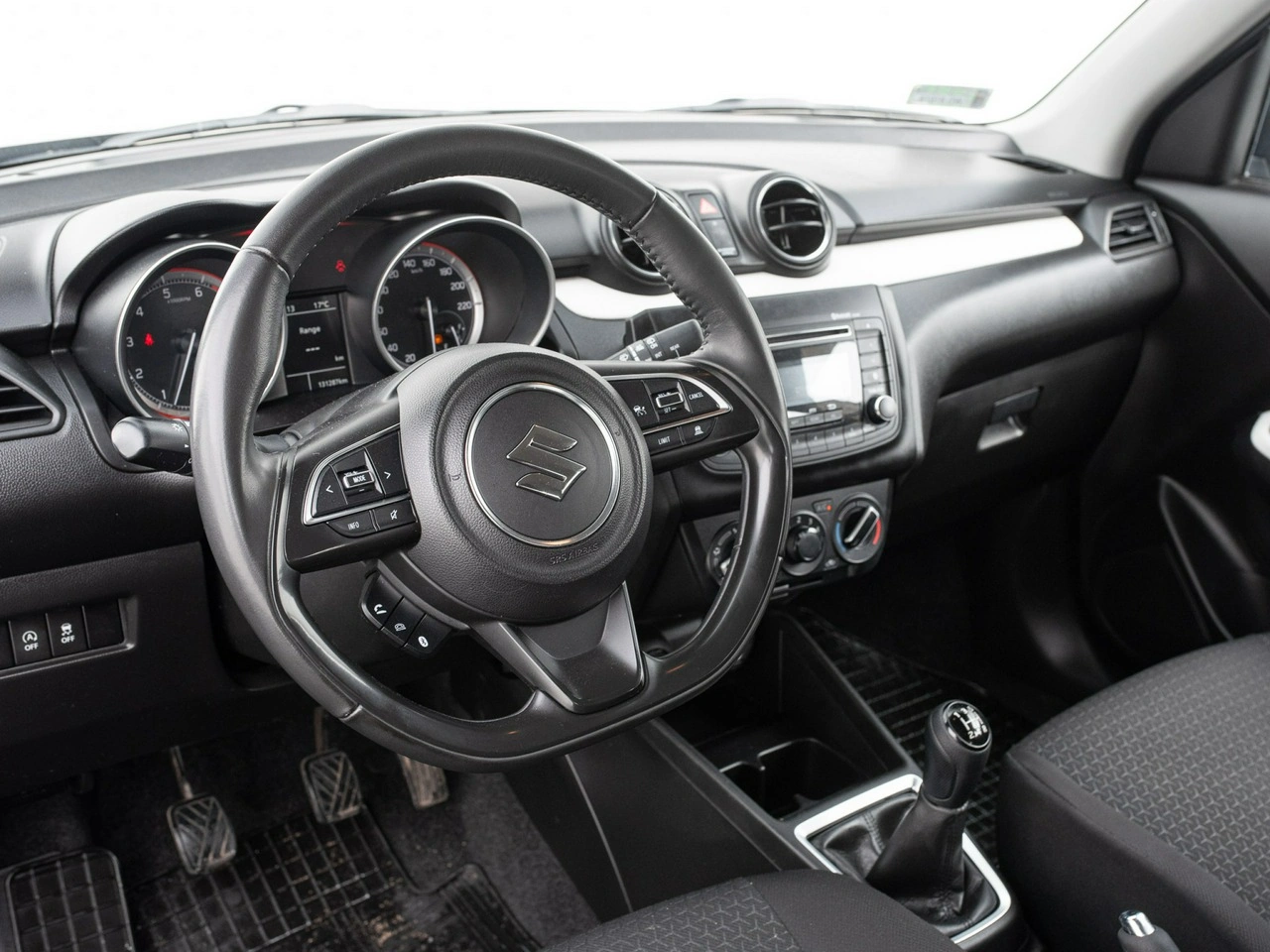 Suzuki Swift - Zdjęcie 5