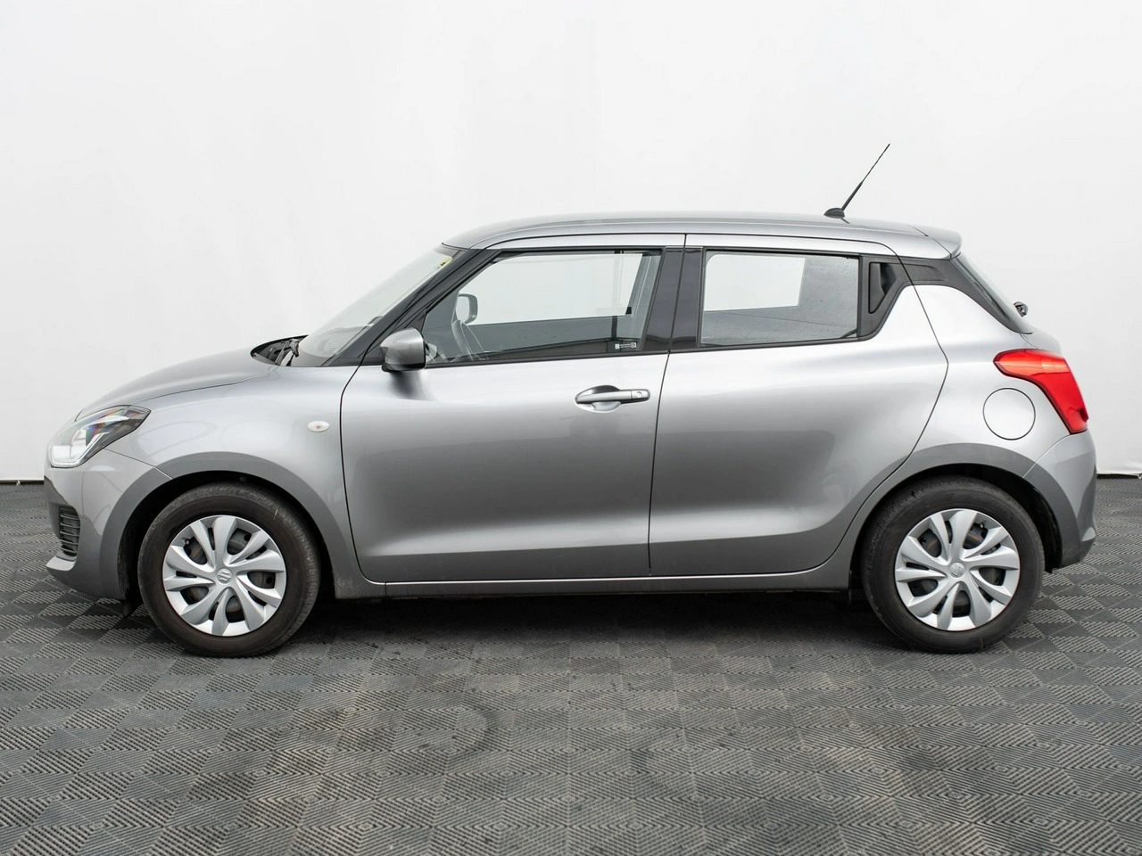 Suzuki Swift - Zdjęcie 7