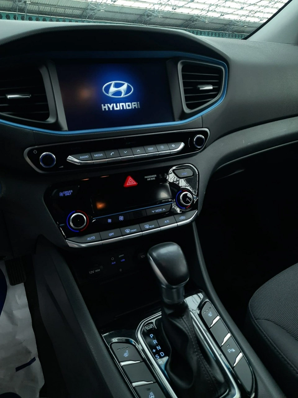 Hyundai IONIQ - Zdjęcie 14