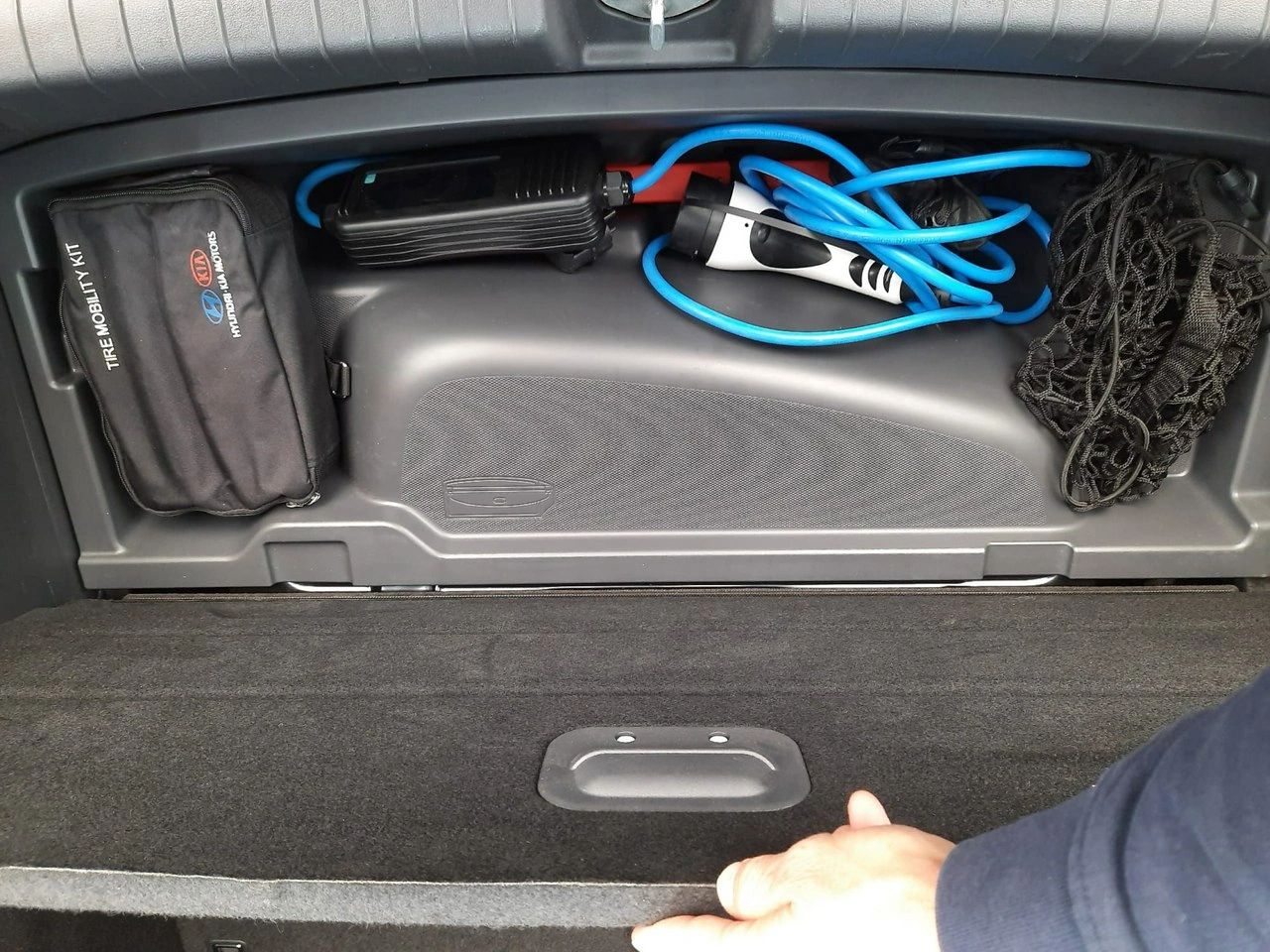 Hyundai IONIQ - Zdjęcie 27