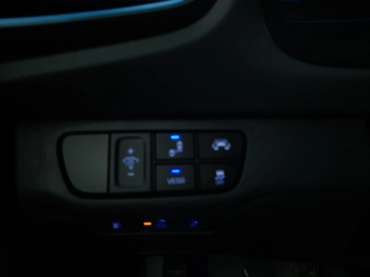 Hyundai IONIQ - Zdjęcie 32