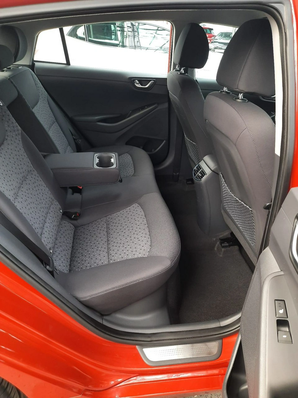 Hyundai IONIQ - Zdjęcie 21