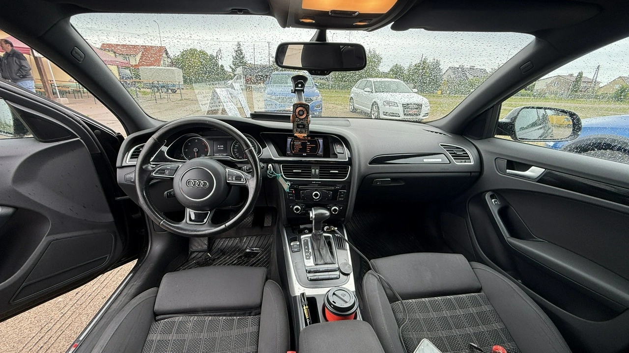 Audi A4 - Zdjęcie 15