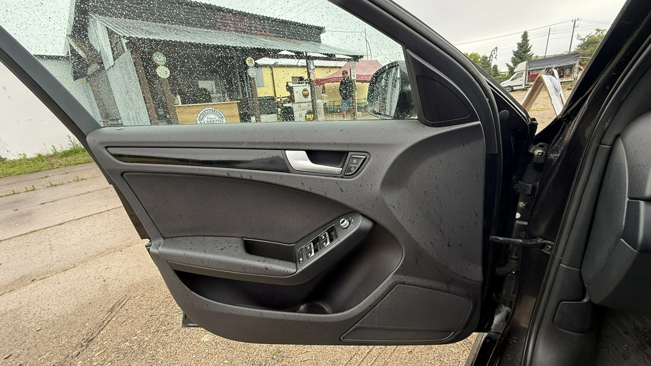 Audi A4 - Zdjęcie 19