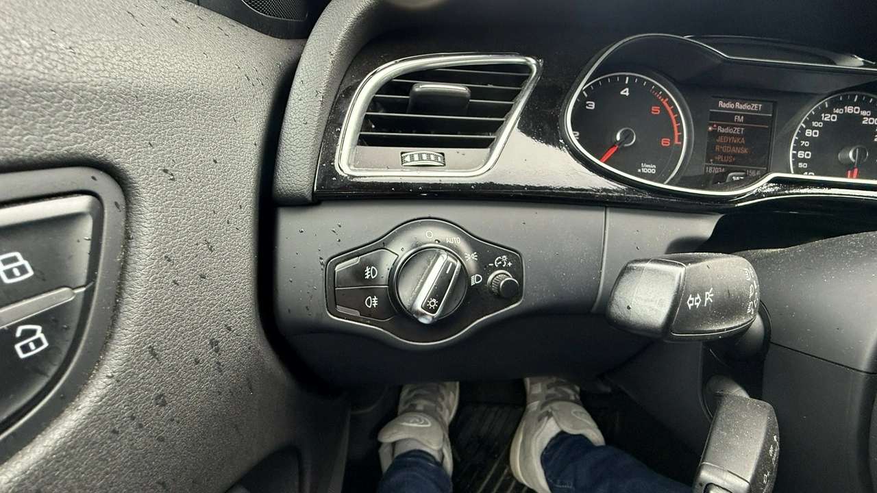 Audi A4 - Zdjęcie 25