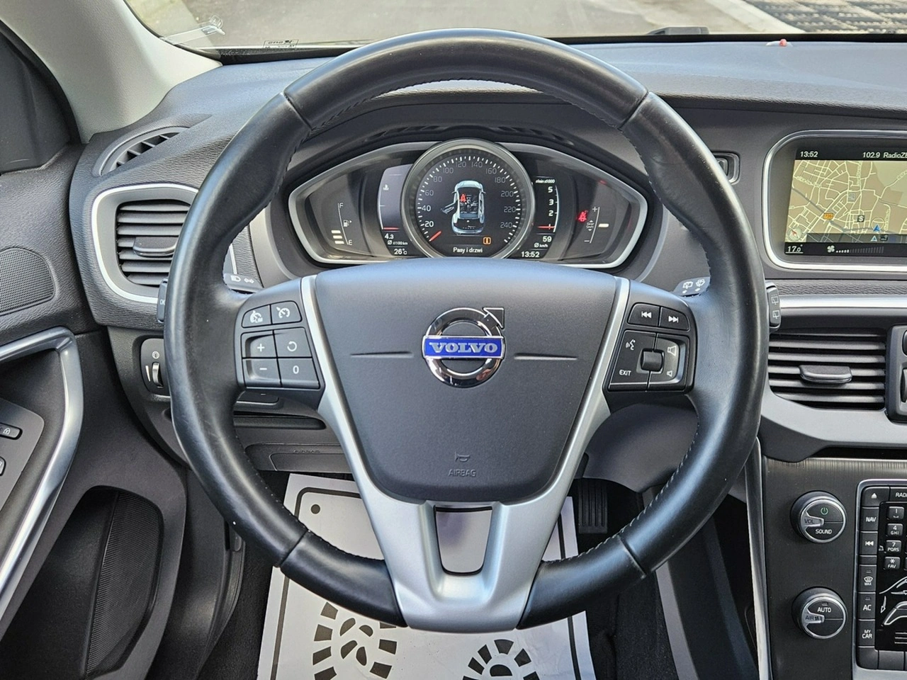 Volvo V40 - Zdjęcie 9