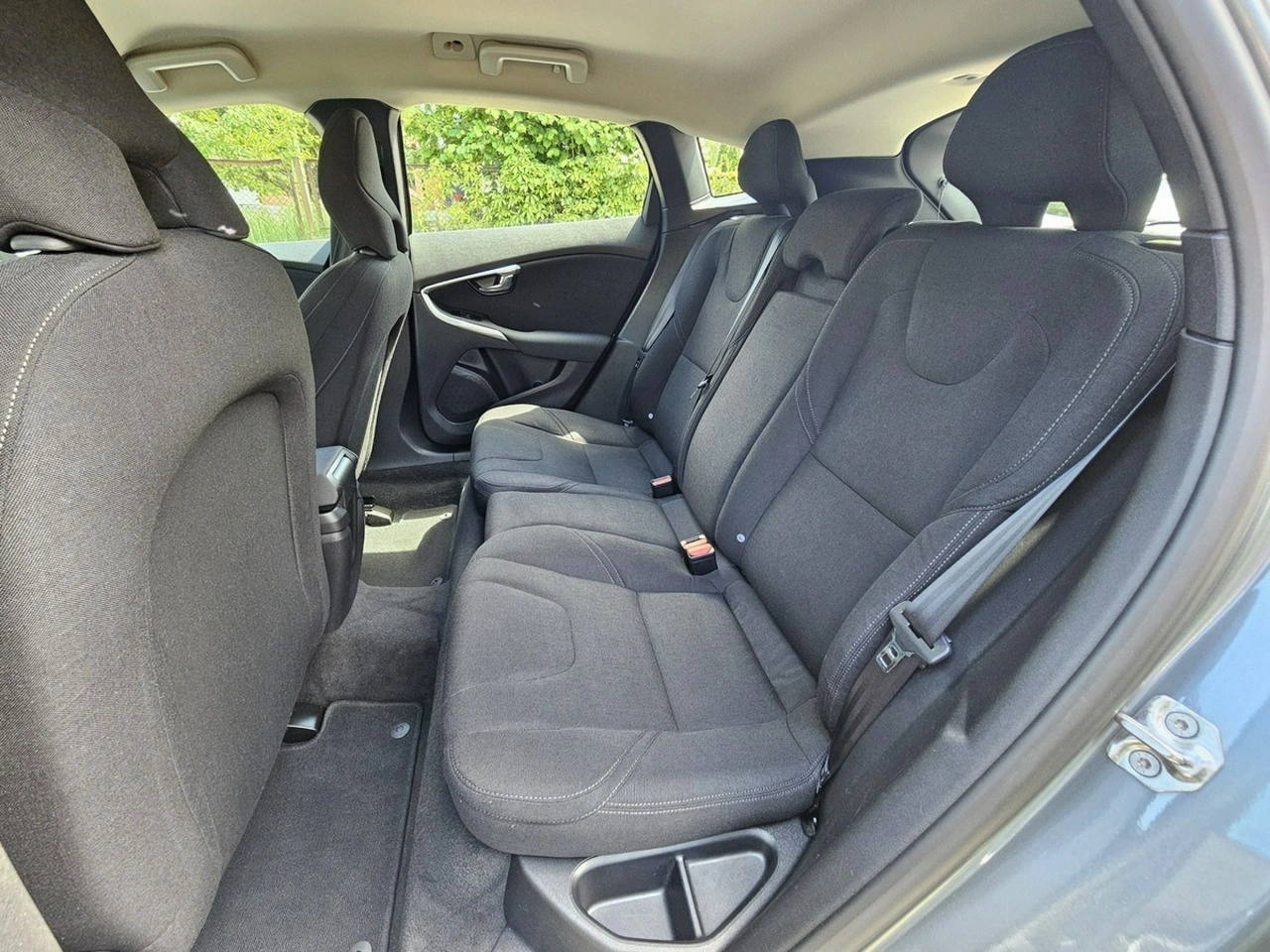 Volvo V40 - Zdjęcie 14