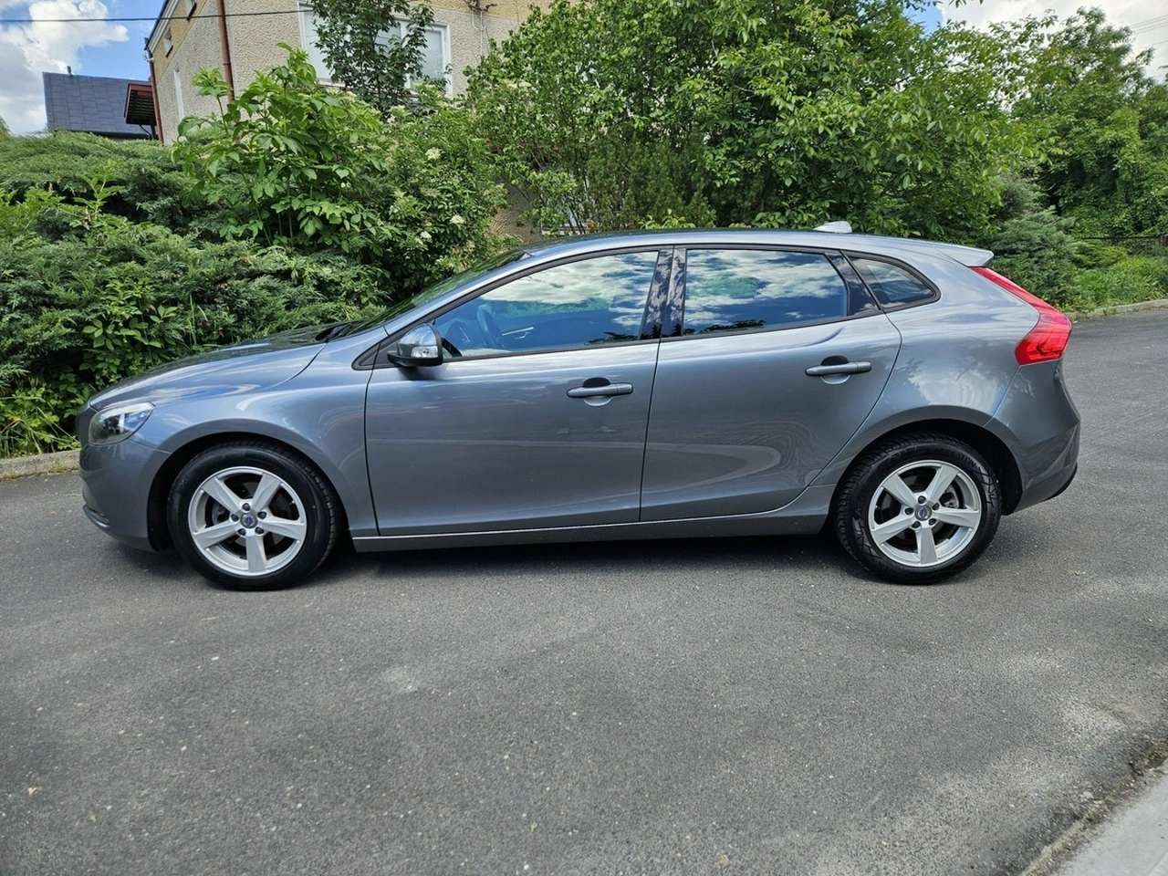 Volvo V40 - Zdjęcie 1