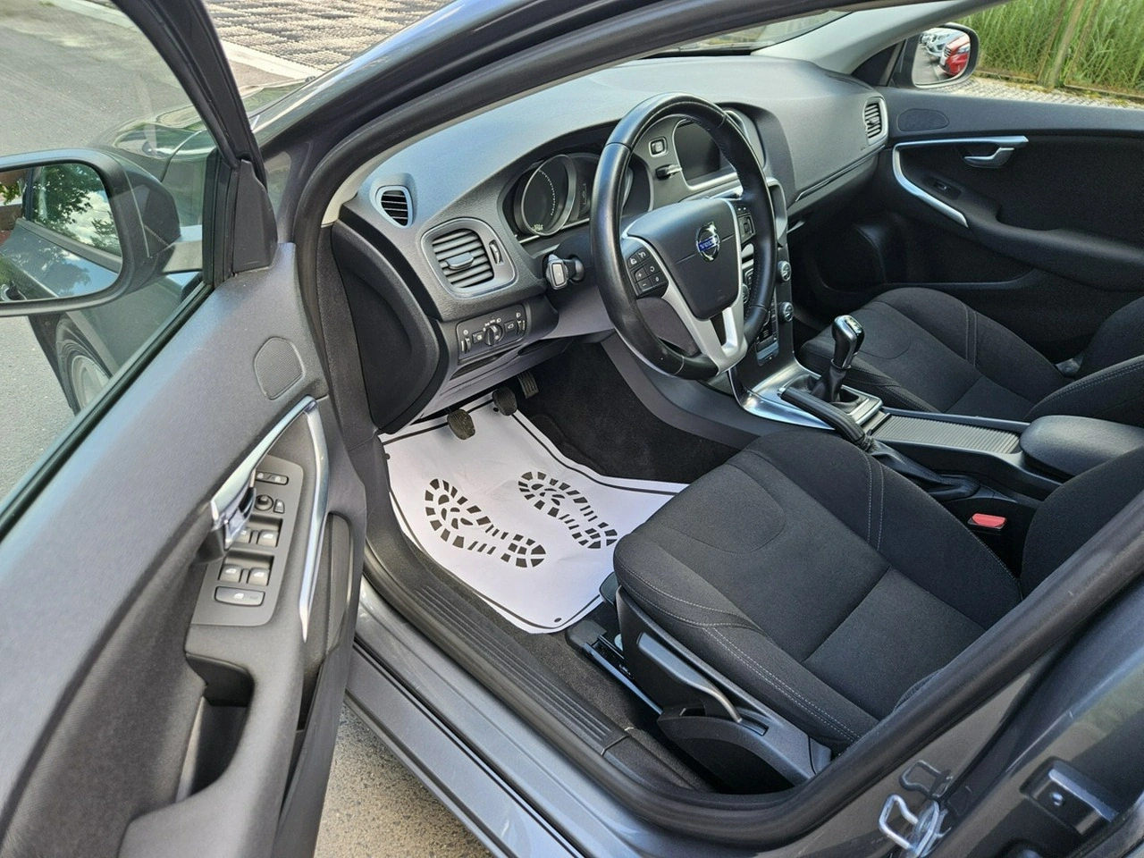 Volvo V40 - Zdjęcie 8