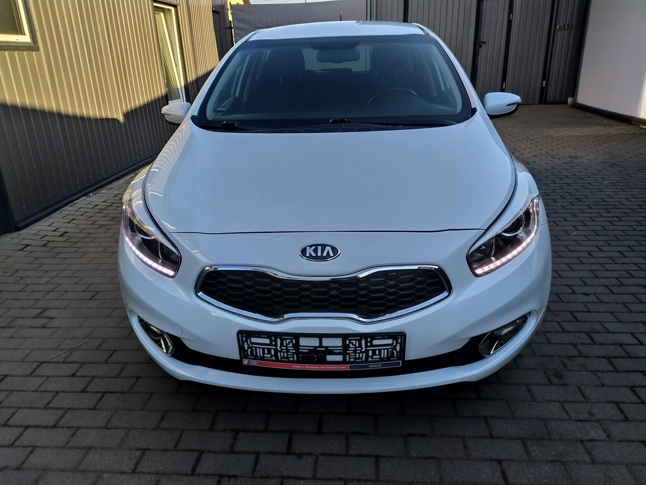 Kia Ceed - Zdjęcie 10