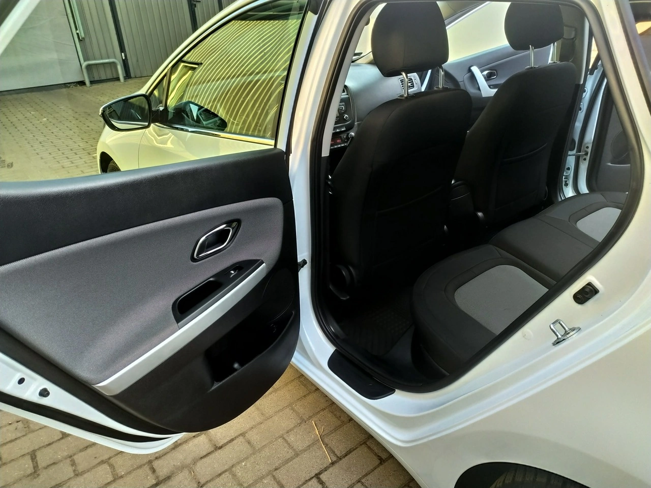 Kia Ceed - Zdjęcie 19