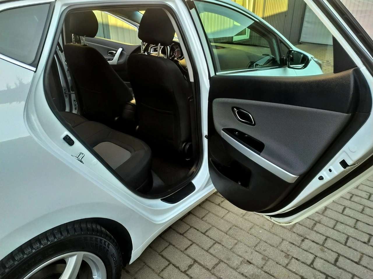 Kia Ceed - Zdjęcie 21