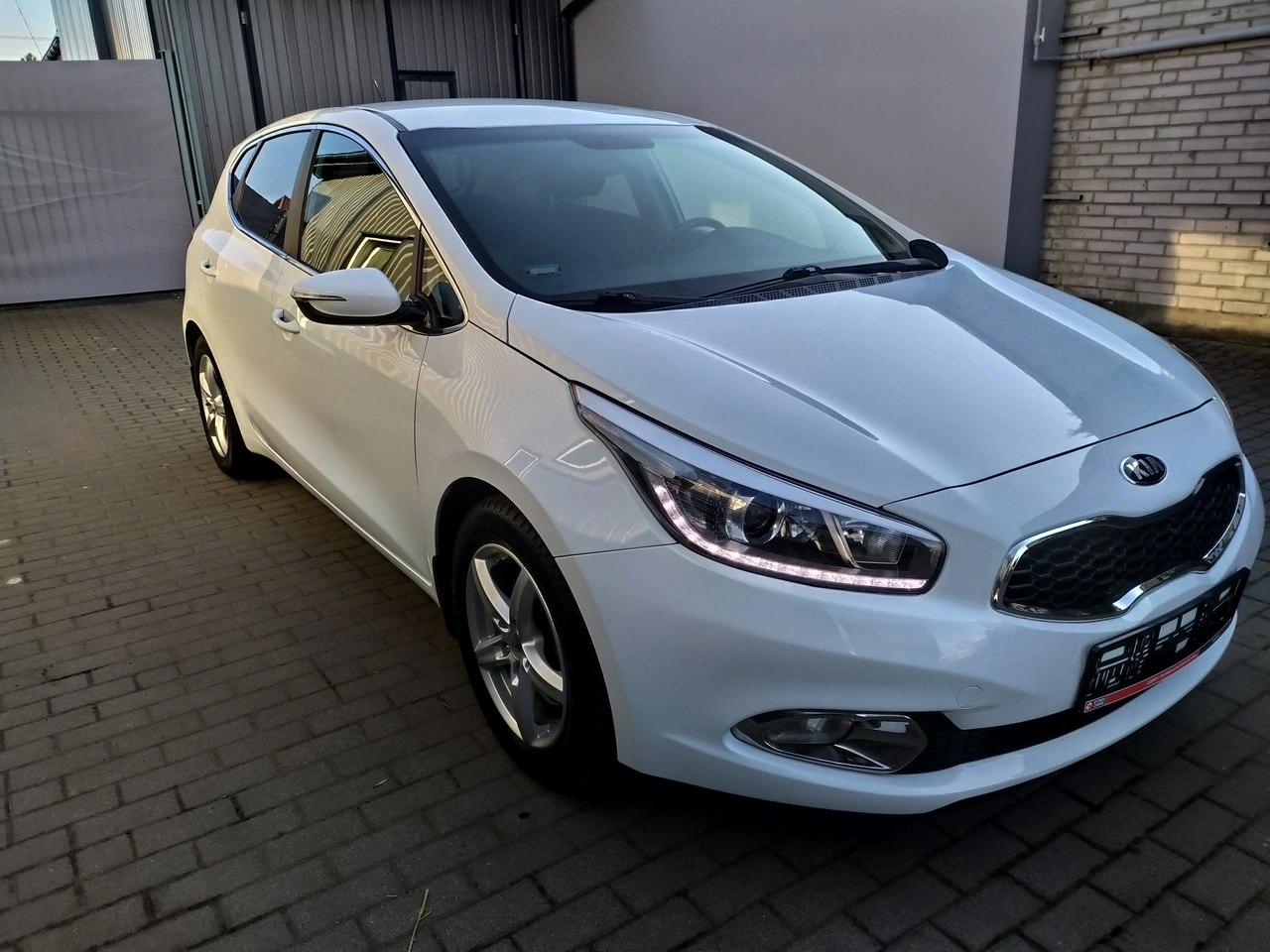 Kia Ceed - Zdjęcie 8