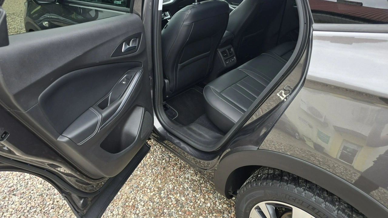 Opel Grandland X - Zdjęcie 9
