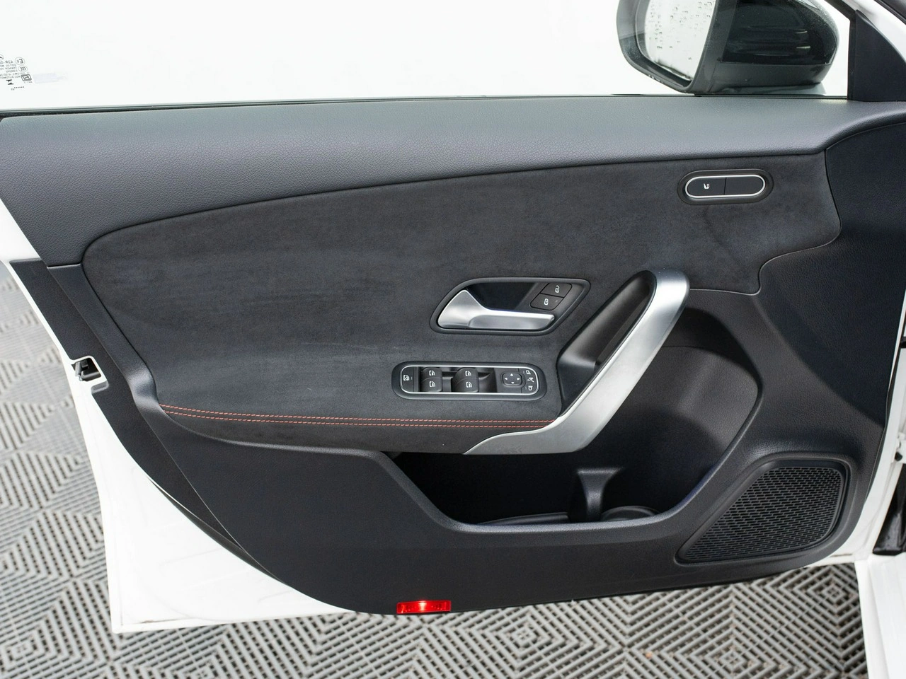 Mercedes A 200 - Zdjęcie 9